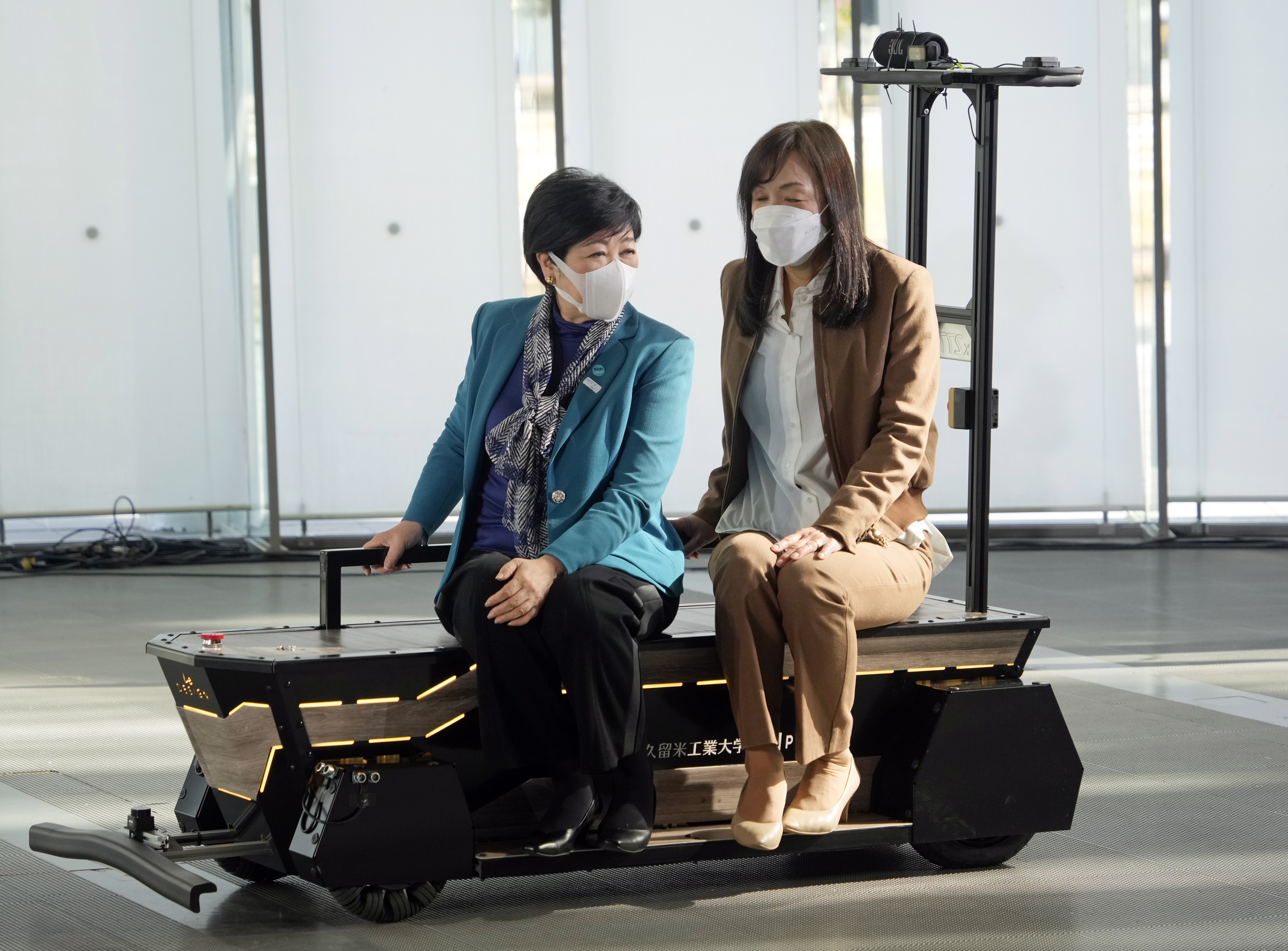 El Partner Mobility One es un dispositivo destinado a ayudar a las personas con movilidad reducida. (Foto: EFE/EPA/FRANCK ROBICHON)
