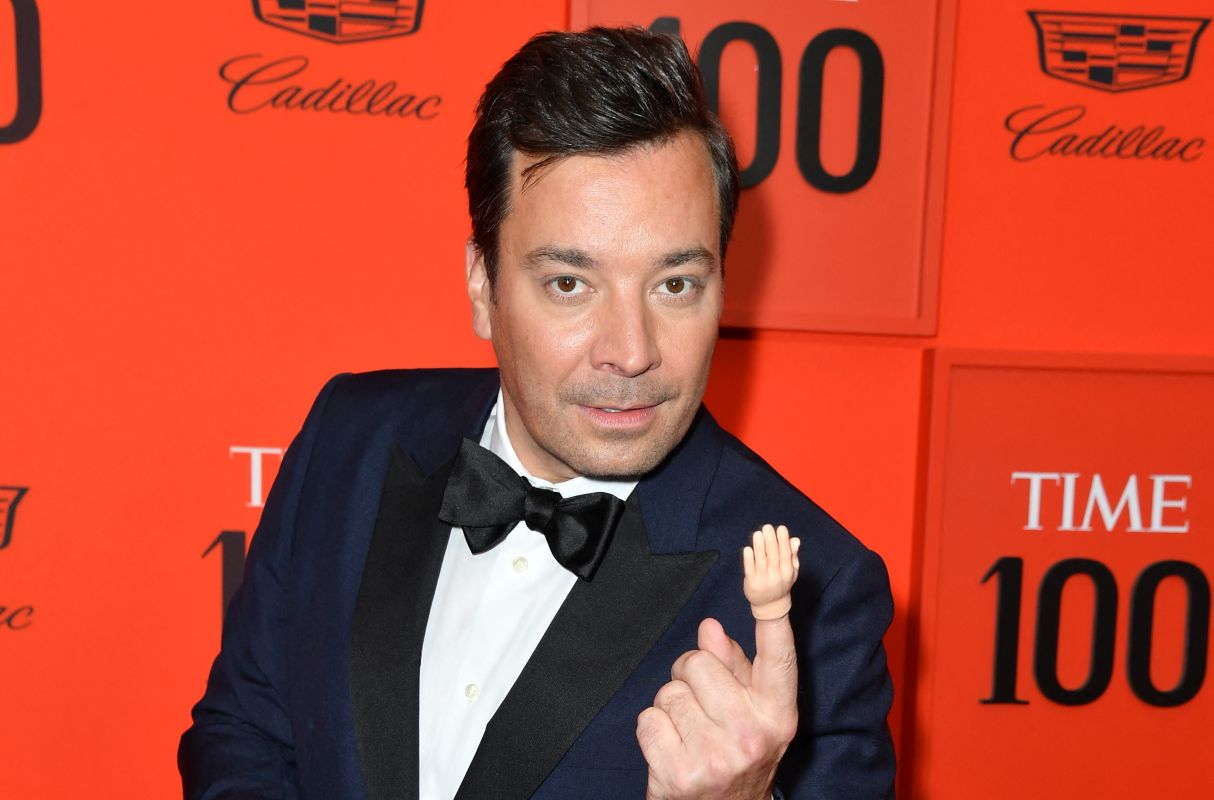 Jimmy Fallon se disculpa tras acusaciones de un “ambiente laboral tóxico” en su programa. (Foto: ANGELA WEISS / AFP)