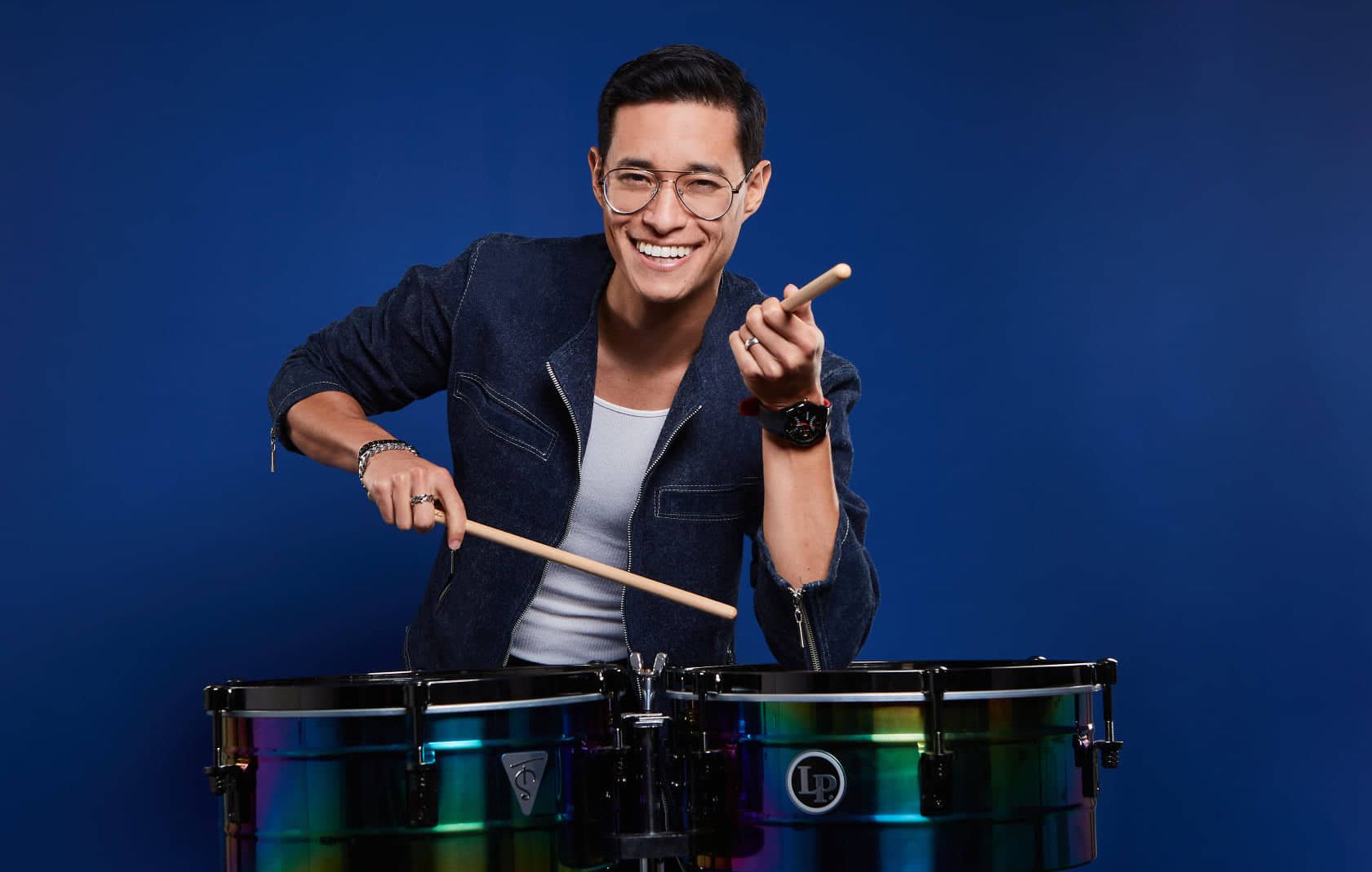 Ganó en las categorías Mejor álbum de salsa y Productor del año por su álbum "Más de mí", en los Premios Grammy Latinos de 2019. (Foto: Difusión Tony Succar)