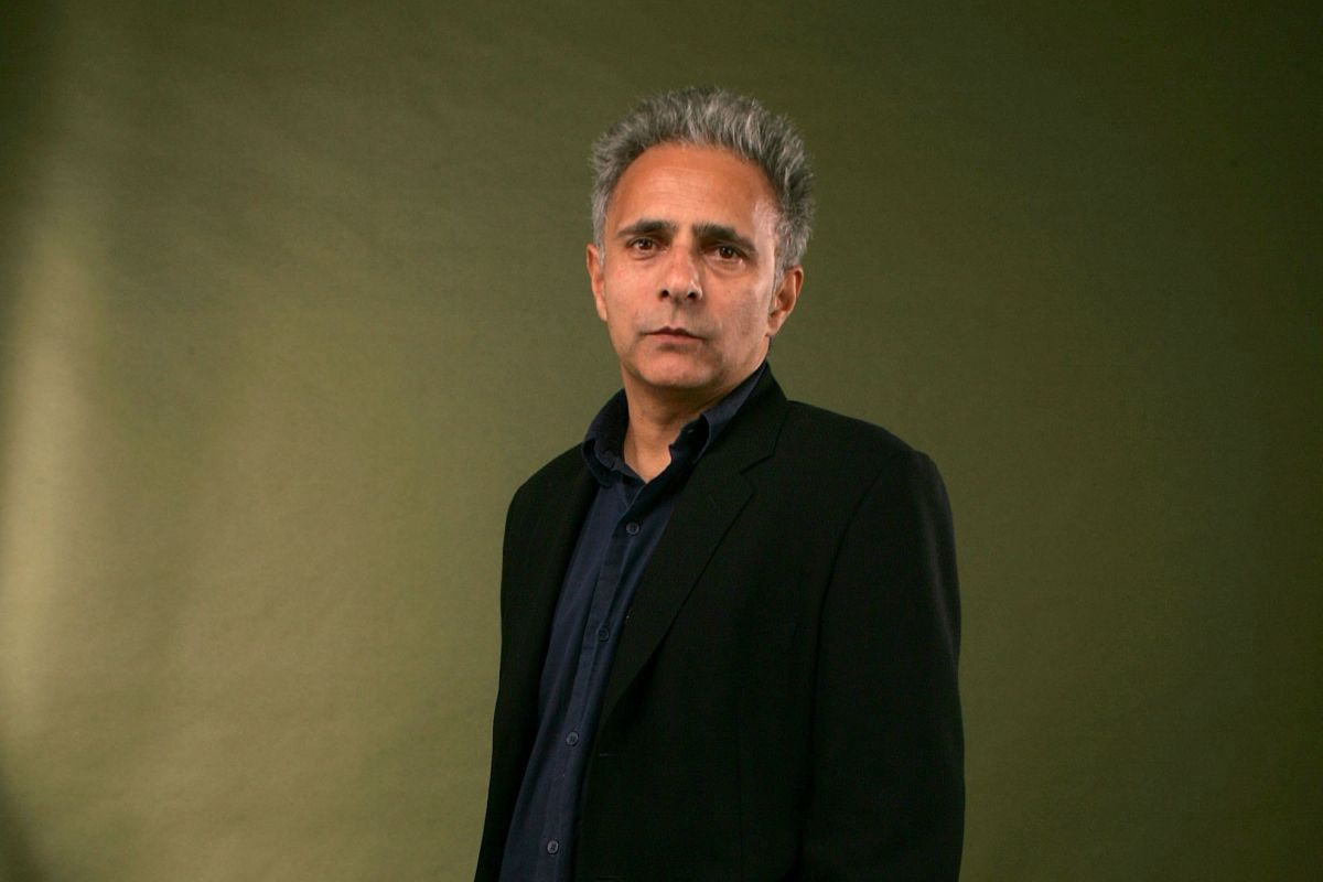 El escritor Hanif Kureishi es una de las más importantes figuras de la  edición digital del Hay Festival Arequipa.  (Foto Mark Mainz/AFP)