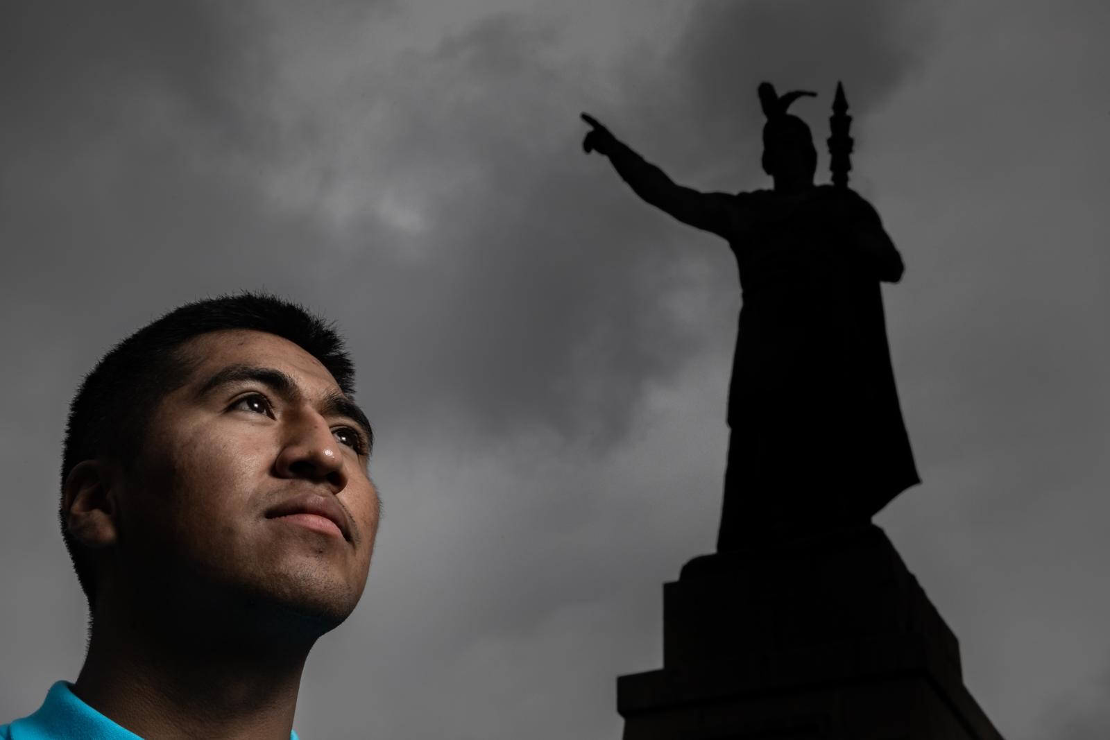 Jesús Luque (22) no tenía ningún tipo de formación actoral cuando fue seleccionado para el papel principal de "Manco Cápac". Hoy día estudia en la Escuela Nacional de Arte Dramático. (Foto: Fidel Carillo).