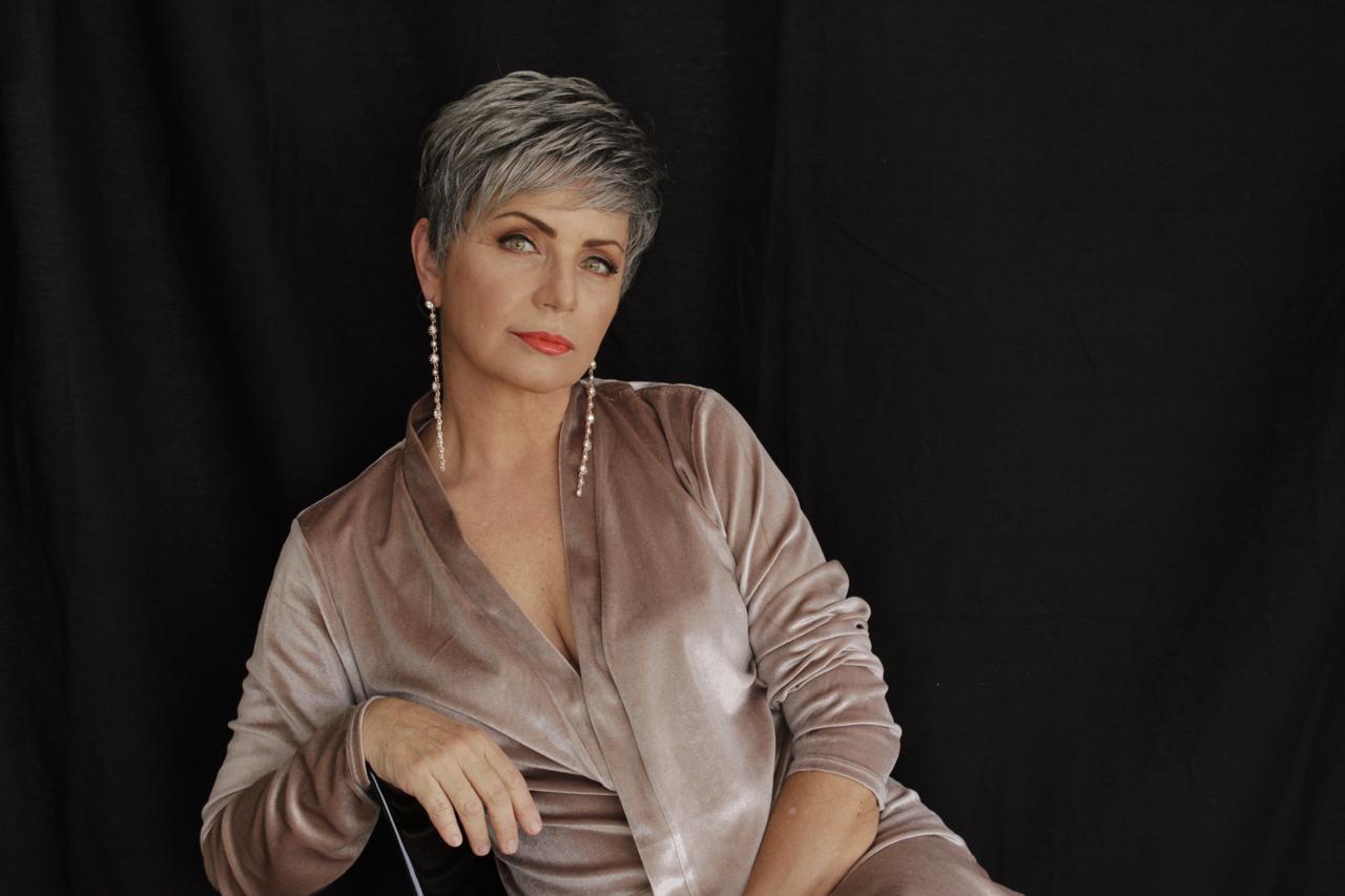 Diana Quijano es antagonista en la telenovela "Eres mi bien", como Leticia Montes de Oca, la madre de Mauricio Piaggio. (Foto: archivo personal de la actriz)

Trayectoria