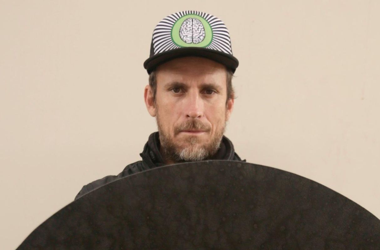 Ricardo Wiesse Hamann presenta su nueva exposición “Black Hole”. (Foto: Instagram)