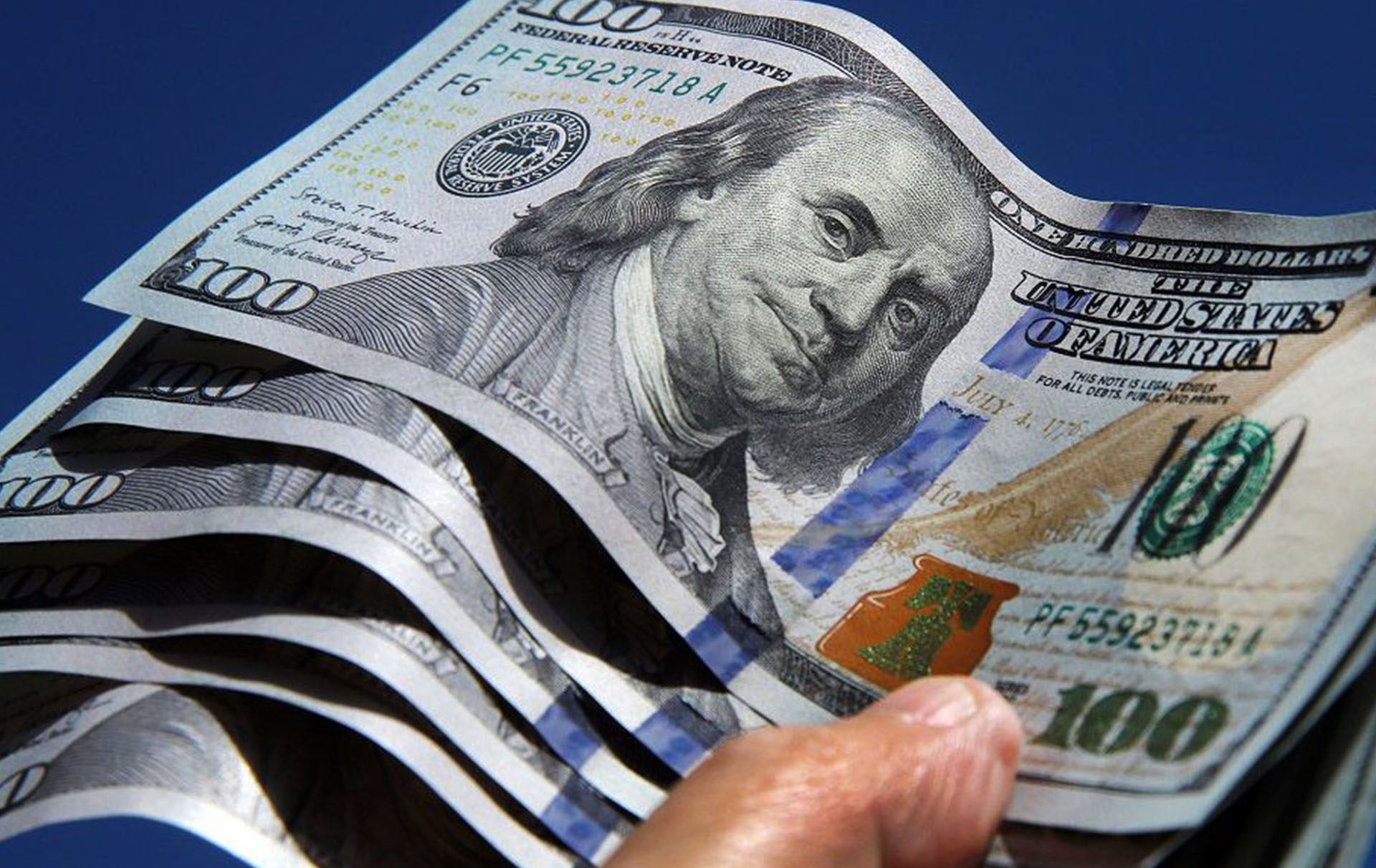 Inquietud por el dólar blue hoy: cuál es el precio que anticipan las cuevas  virtuales