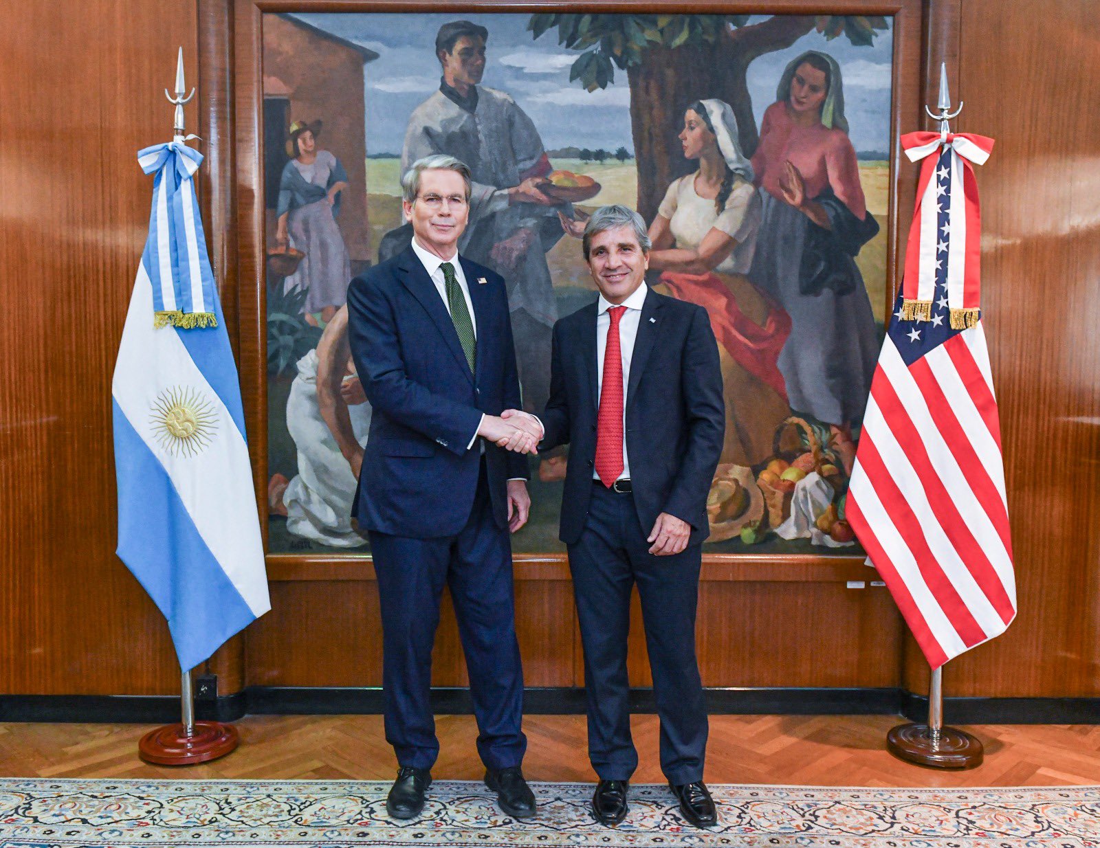 Las letras de Donald Trump y Scott Bessent en el BCRA son un misterio: qué se sabe hasta ahora - El Cronista
