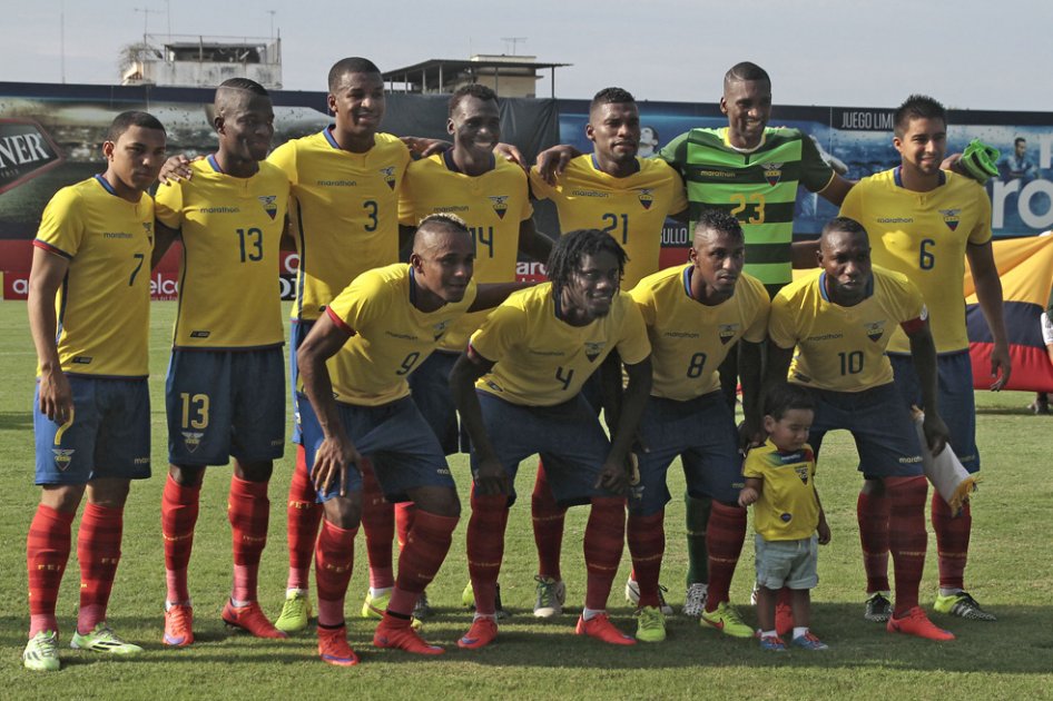 Con Enner Valencia en duda para el debut, Ecuador se entrena en Santiago