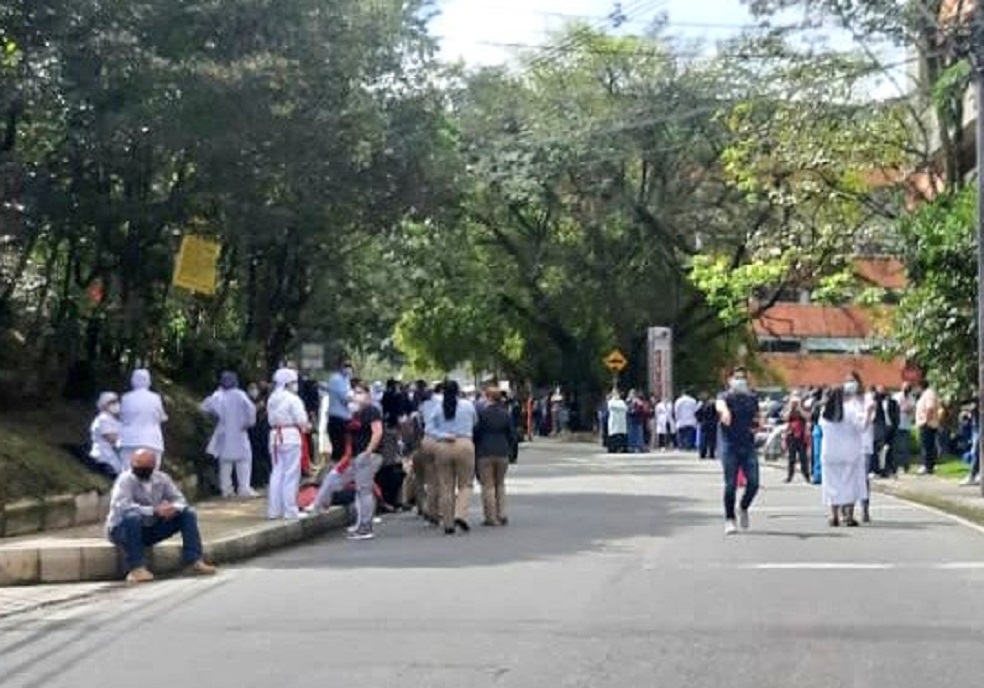 Por fuga de gas fue evacuada Clínica El Rosario en El Poblado, Medellín