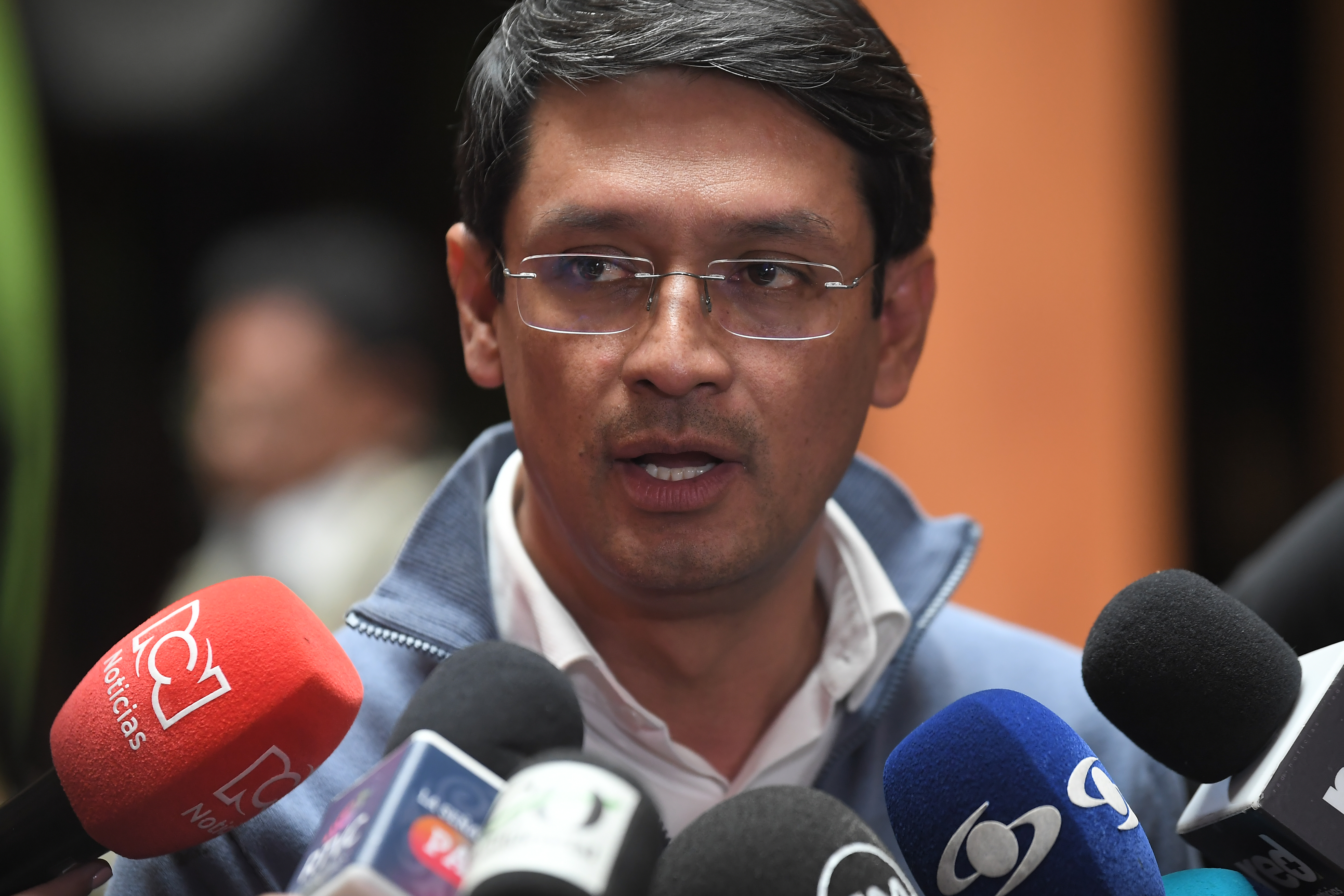 Suspenden juicio contra exgobernador Camilo Romero por ausencia de su abogado
