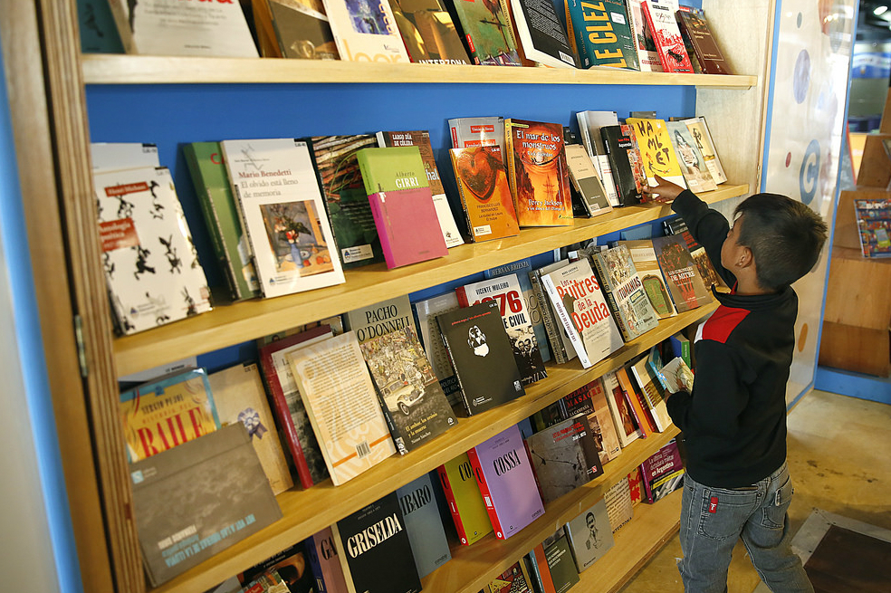 Hong Kong restringe 10 libros infantiles de temática LGTB en las bibliotecas