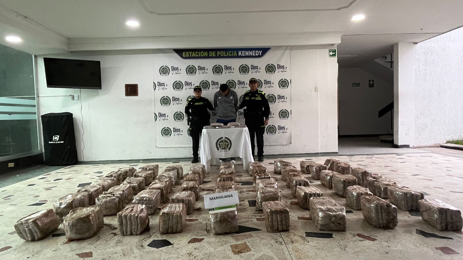 Capturan sujeto que guardaba en su casa más de 100kg de marihuana
