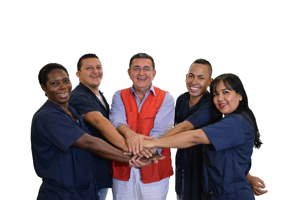 Rómulo Marín, junto a algunos de sus colaboradores.