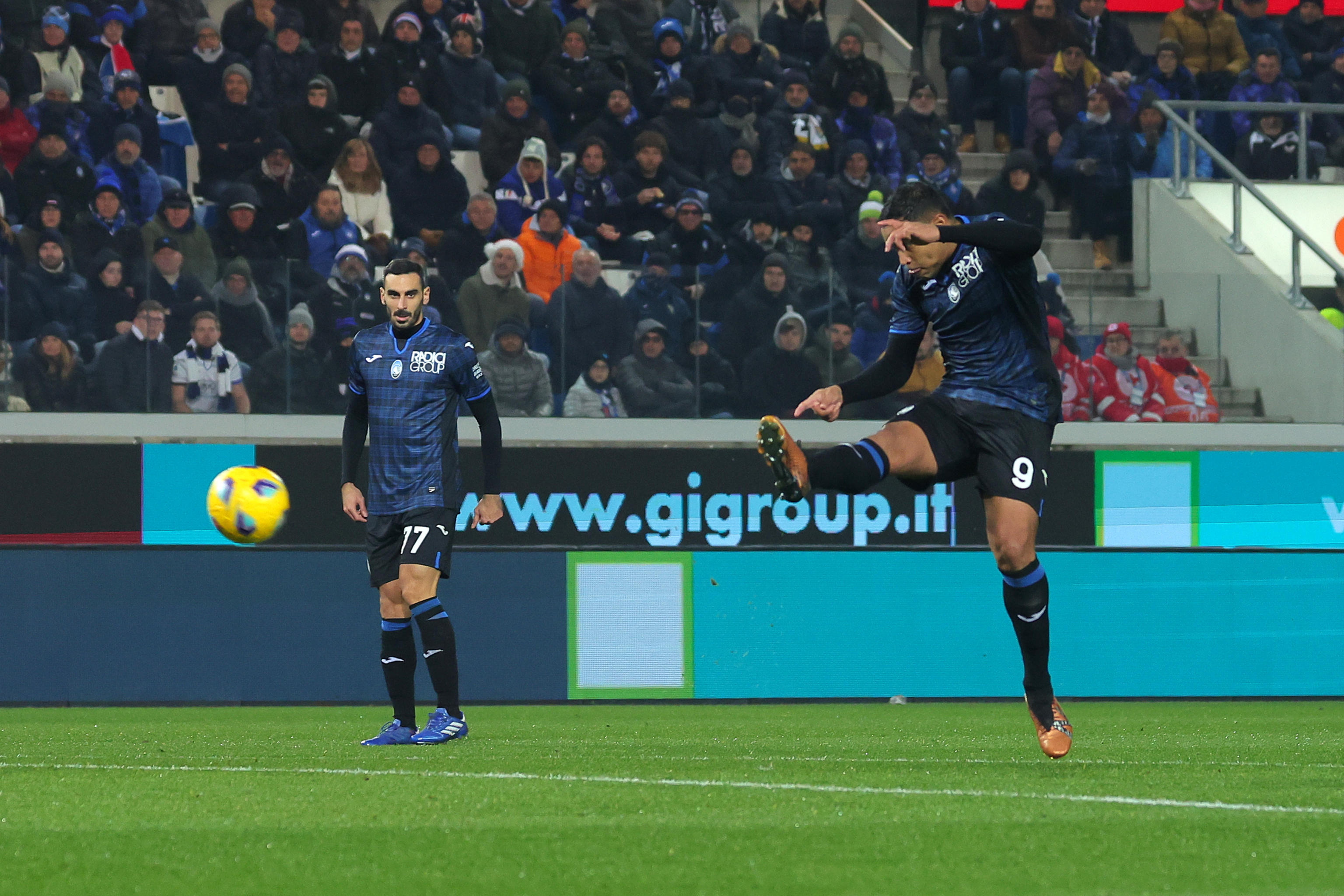 ¡Para cerrar el estadio! Vea el golazo de Luis Muriel con Atalanta en la Serie A