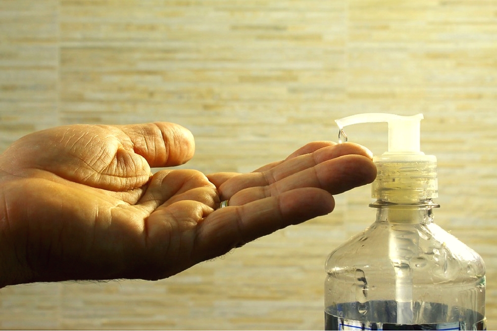 Expertos advierten que los jabones antibacteriales podrían hacer más mal que bien