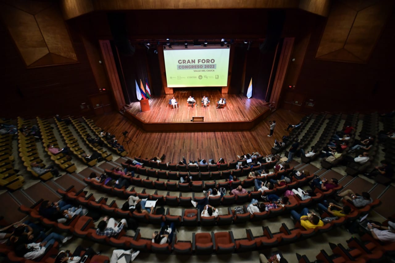 Debate de candidatos al Congreso en Cali