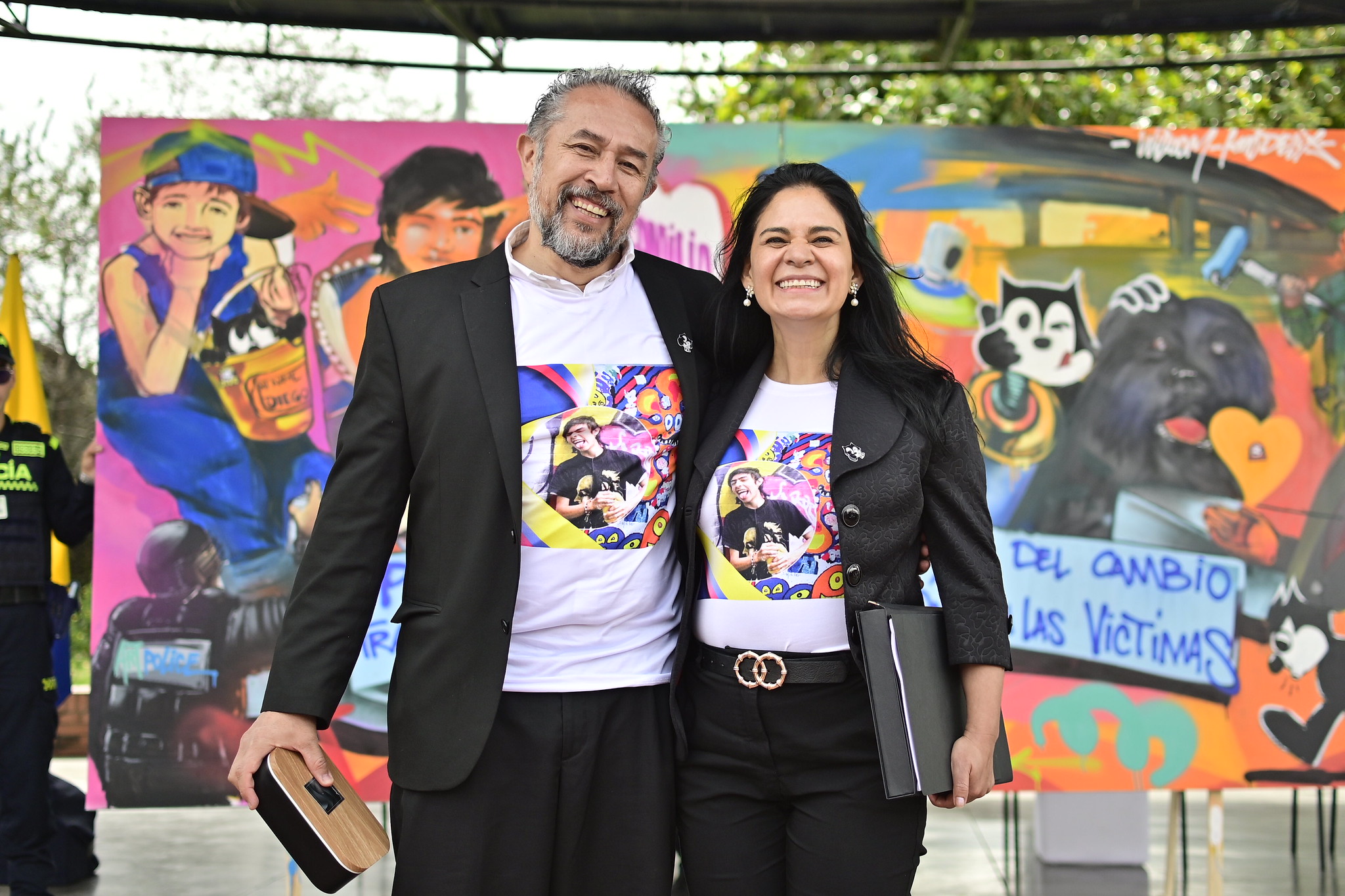 Gustavo Trejos y Liliana Lizarazo, durante el acto de reconocimiento del Estado en el marco de la solución amistosa entre las partes.