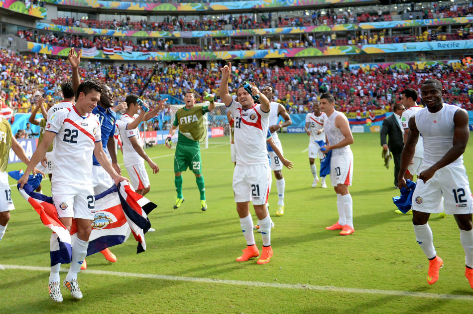 Costa Rica ganó y clasificó a octavos en la Copa del Mundo