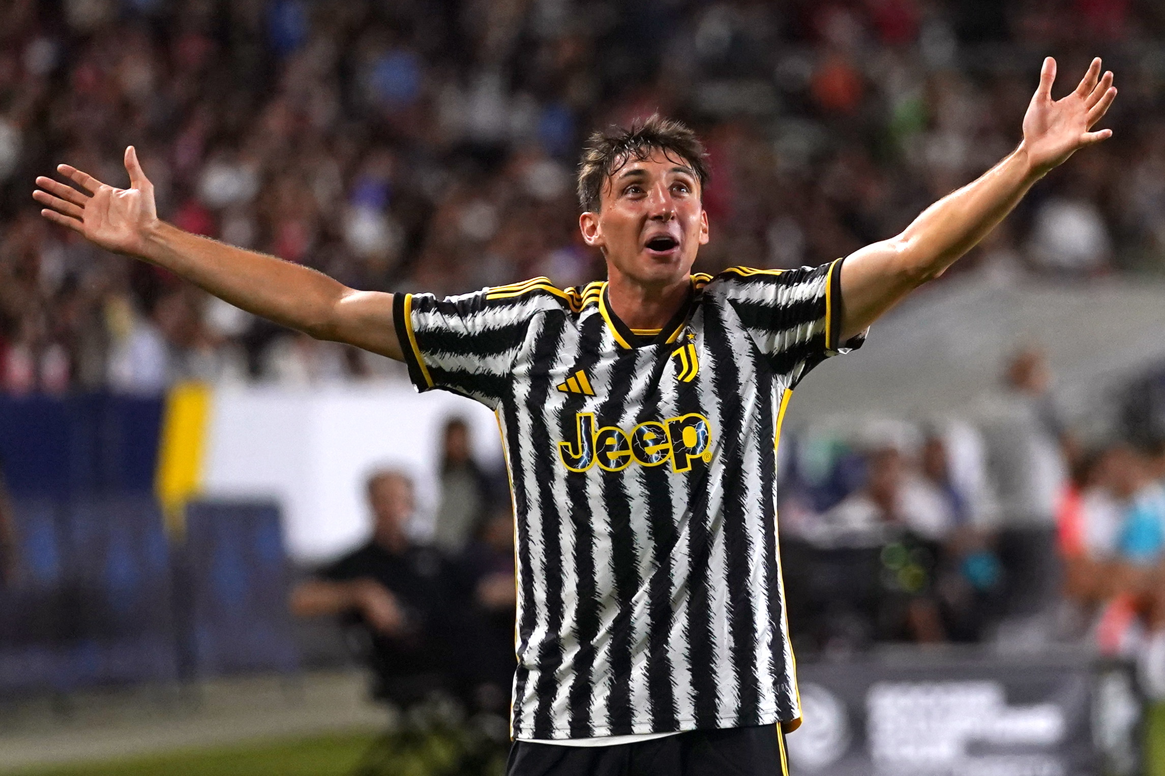 Carson (United States), 28/07/2023.- Andrea Cambiaso of Juventus reacts to a referee call during the first half of the 2023 Soccer Champions Tour soccer match between Juventus and AC Milan at Dignity Health Sports Park in Carson, California, USA, 27 July 2023. EFE/EPA/ALLISON DINNER