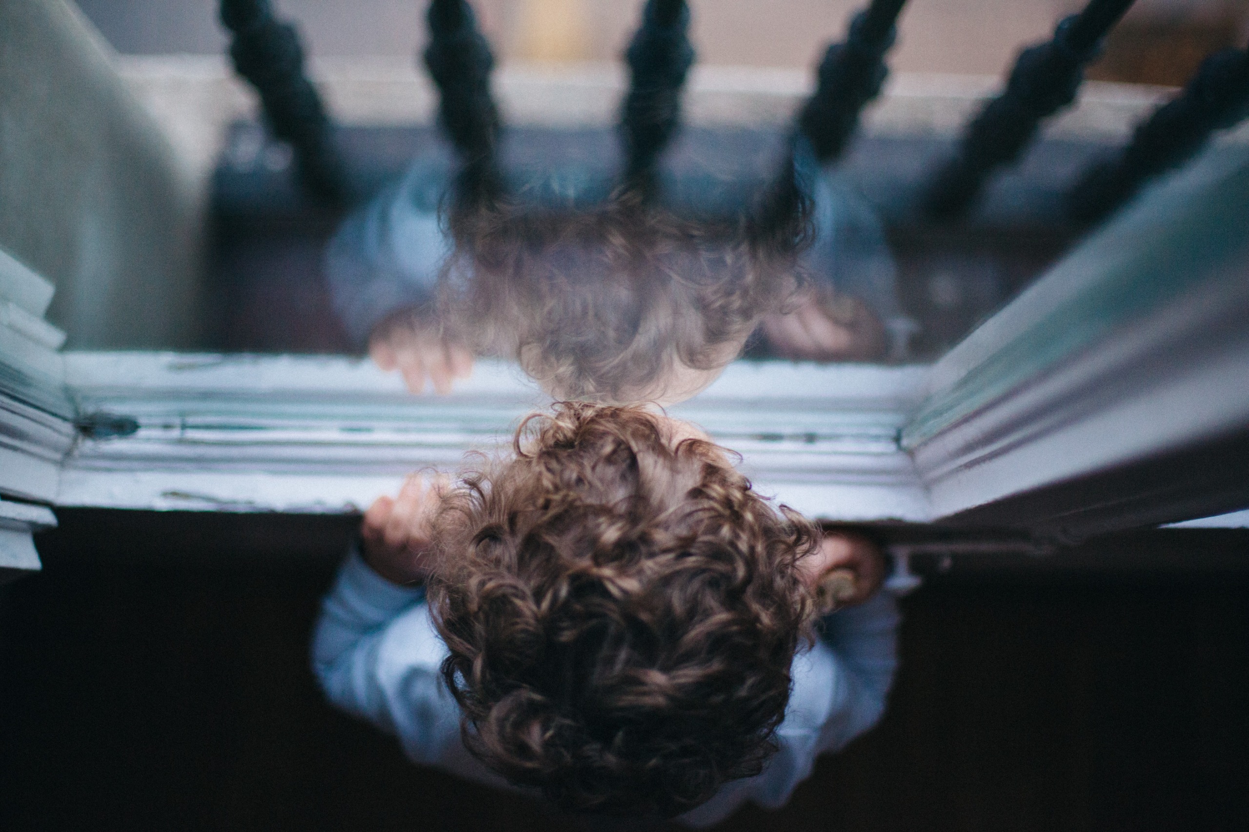 Hay alerta en Bogotá por casos de niños que dejan encerrados en casa
