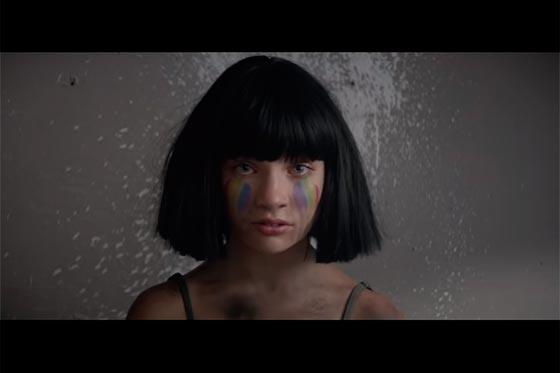 Maddie Ziegler en "The Greatest".