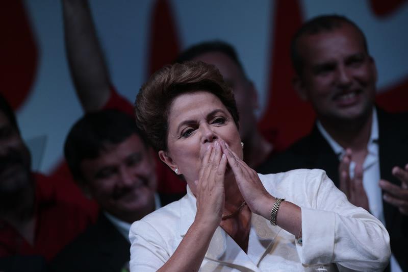 Dilma Rousseff celebra su victoria llamando a la «unidad» de todos los brasileños