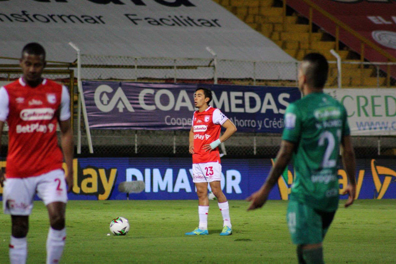 El estilo no tan común para el fútbol colombiano que promulga Santa Fe