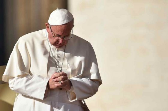 Papa pide perdón por ofensas de católicos hacia otros cristianos