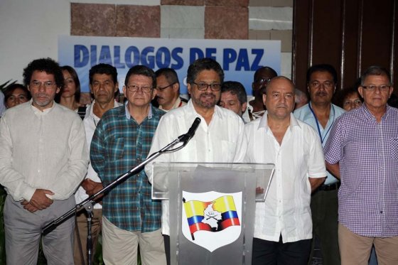 Proponen reforma para permitir participación política de desmovilizados de las Farc