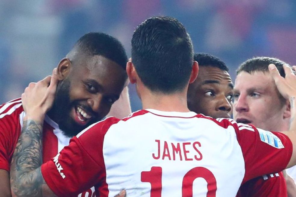 Trágico accidente en Grecia llevó a la suspensión del juego del Olympiacos de James