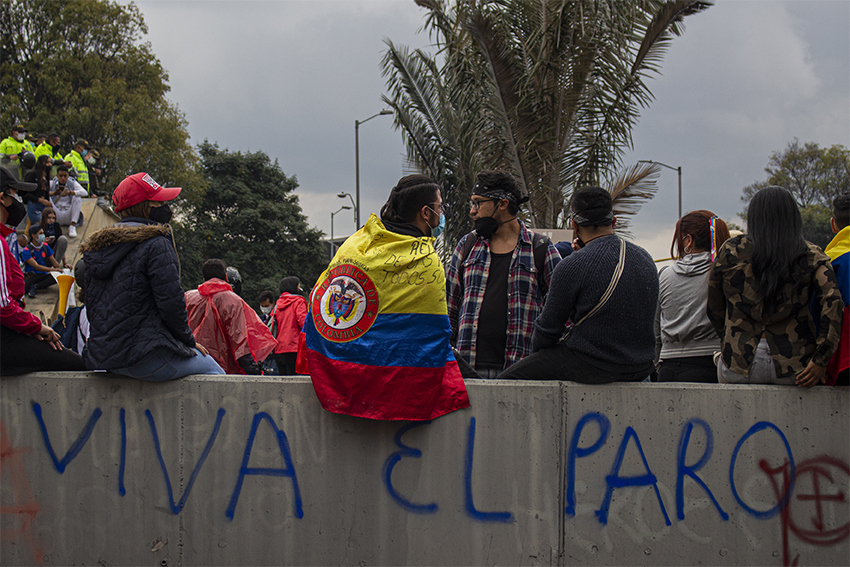 Paro Nacional hoy: Con algunos bloqueos y disturbios avanza las marchas en Bogotá