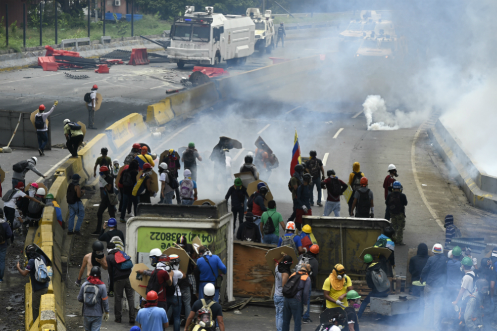 Otro joven muere durante protestas en Venezuela: ya son 32 las víctimas de los disturbios
