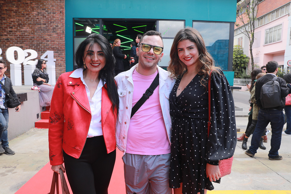 Yesenia Valencia Sebastián Gutiérrez y Stephania Duque