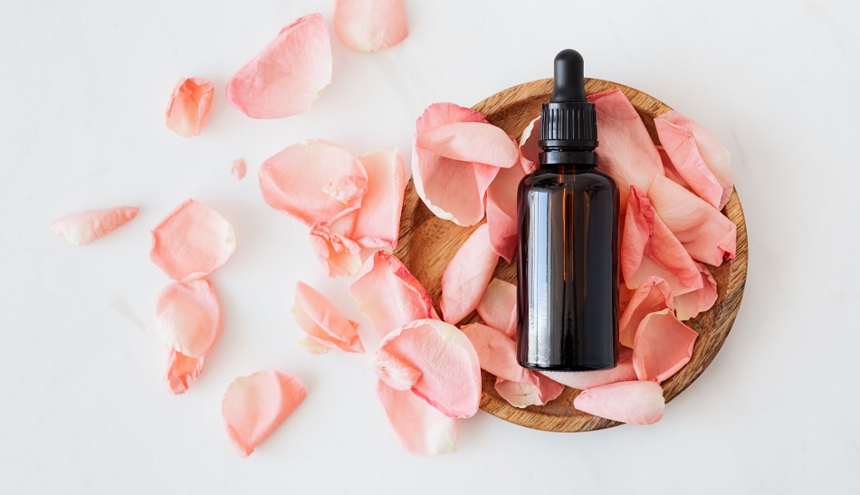 Top 6 de los mejores aceites esenciales para atraer el amor