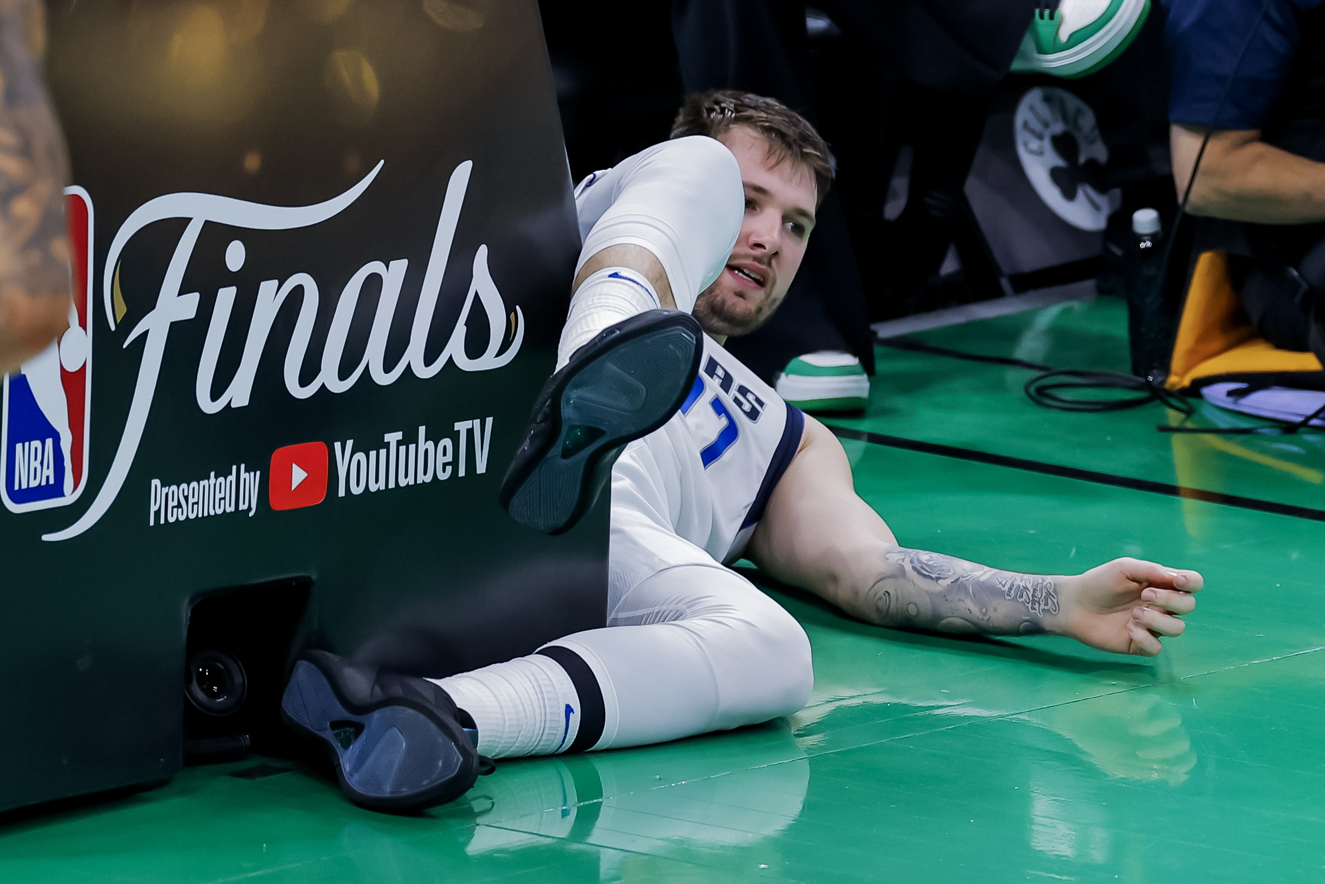 Los Celtics vencen a los Mavericks y toman ventaja de 2-0 en la final de la NBA