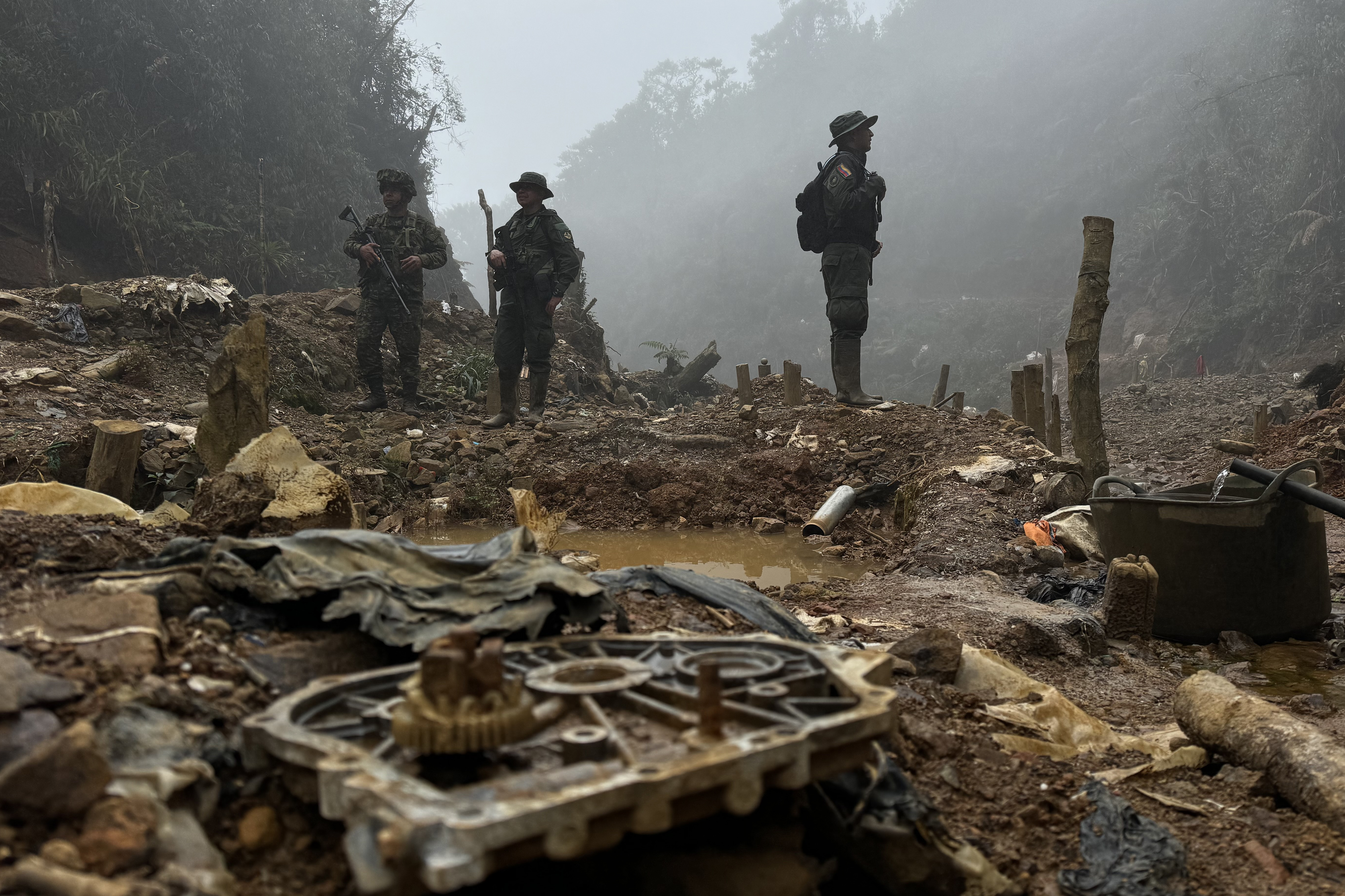 SAE dice que mina ilegal cerca a base militar en Antioquia no está bajo su administración