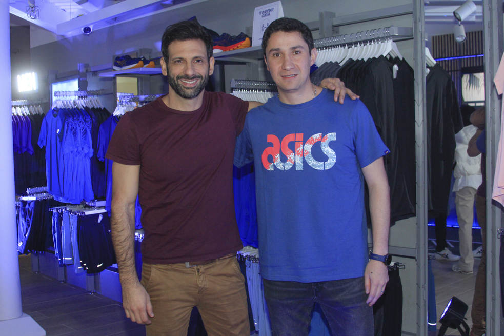 ¡Corre! ASICS,La marca de running #1 en el mundo,abre las puertas de su primera tienda en Colombia.
