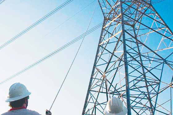Interconexión eléctrica entre Panamá y Colombia será calibrada en subastas