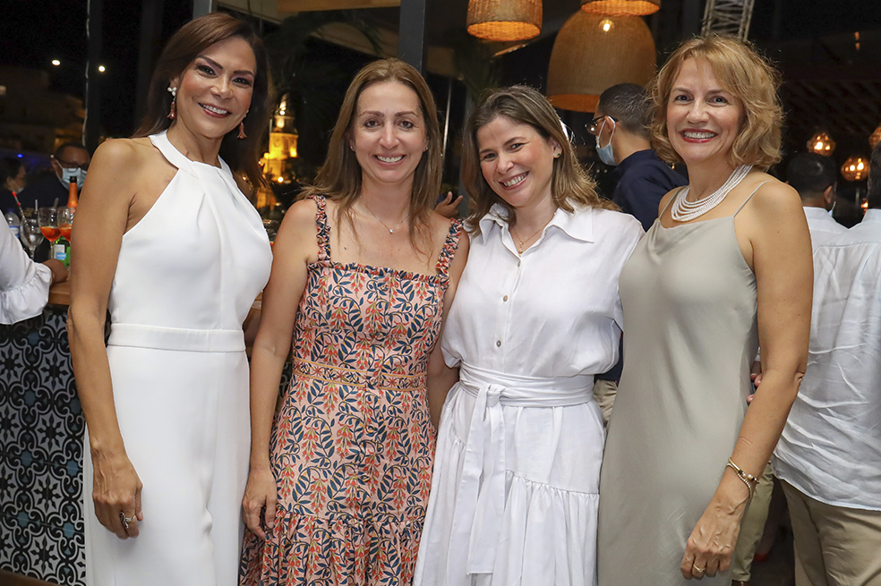 Arlena Hoyos Lina Fernández Beatriz Caviedes y Marilia Sojo