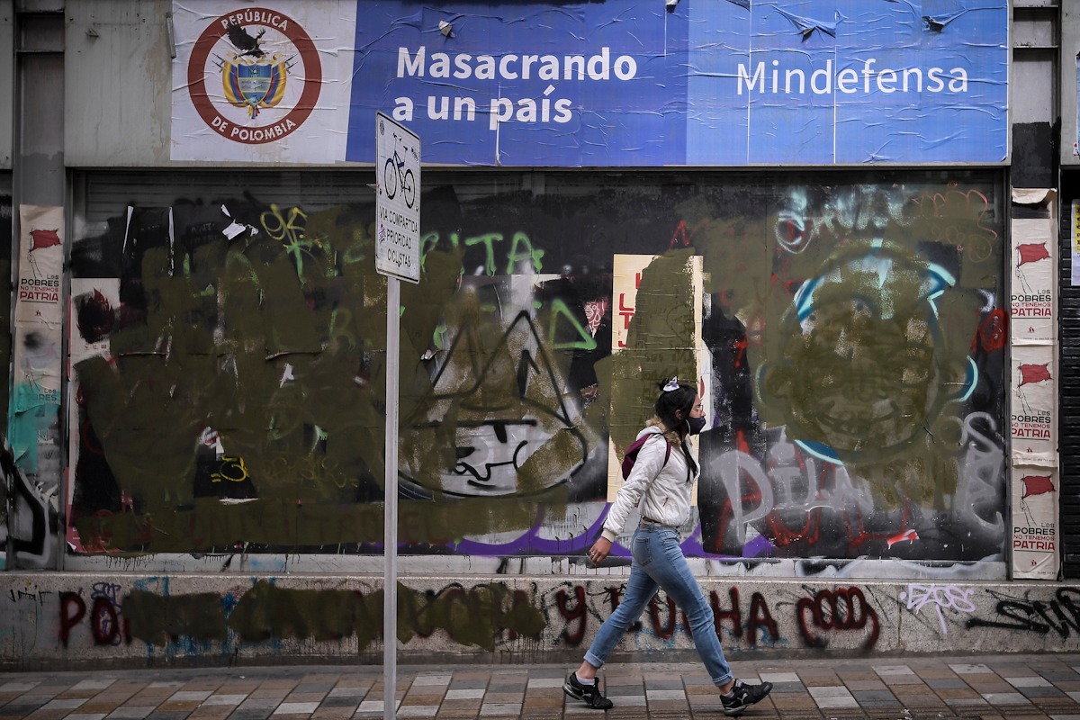 Hoy, miércoles 23 de septiembre, se cumplen diez meses de la muerte del estudiante Dilan Cruz, quien murió tras recibir un disparo por un agente del Esmad en protestas del paro nacional de noviembre.