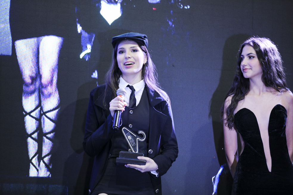 Danna Condia, reconocimiento 'Fundadora Modelo'