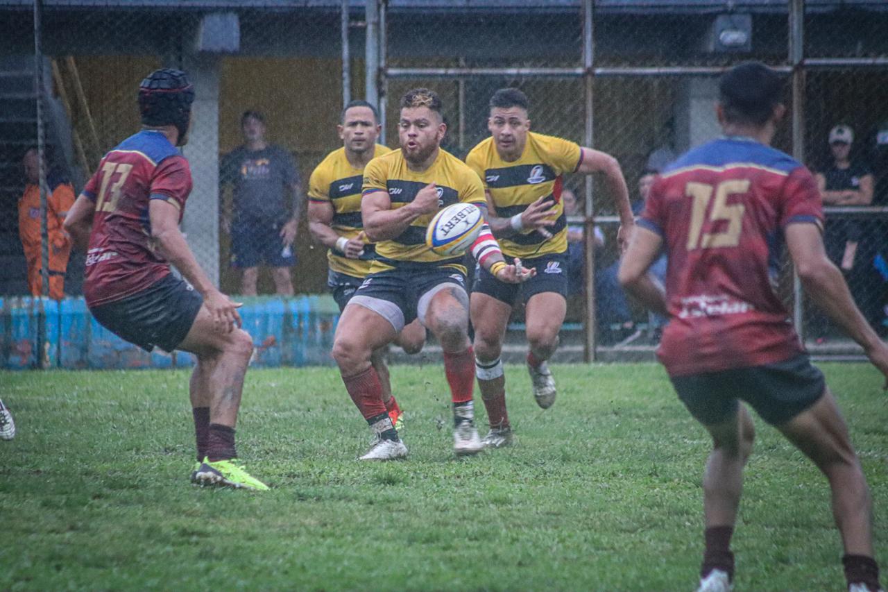 Jhojan Torres en acción contra la selección de Venezuela, en el Sudamericano B, disputado en Medellín a finales de septiembre.