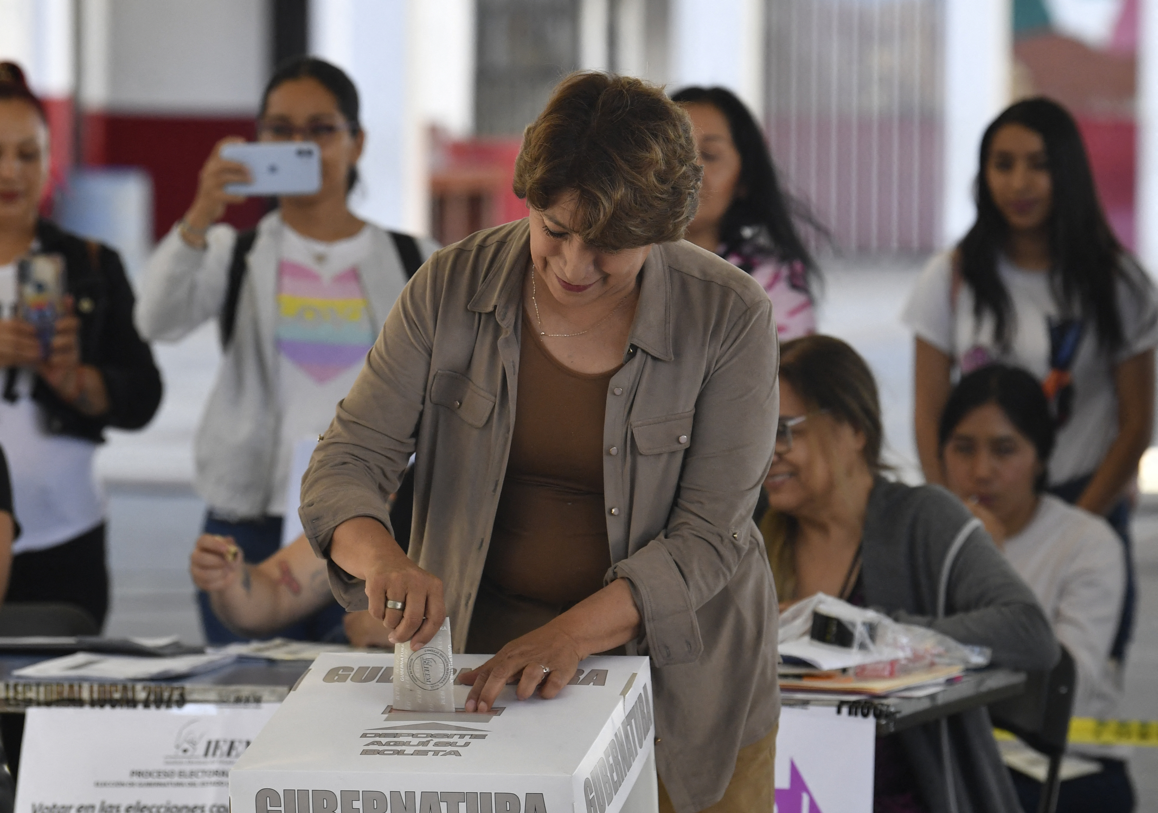Elecciones en México: Entre la decadencia del PRI y la nueva “hegemonía” de Morena