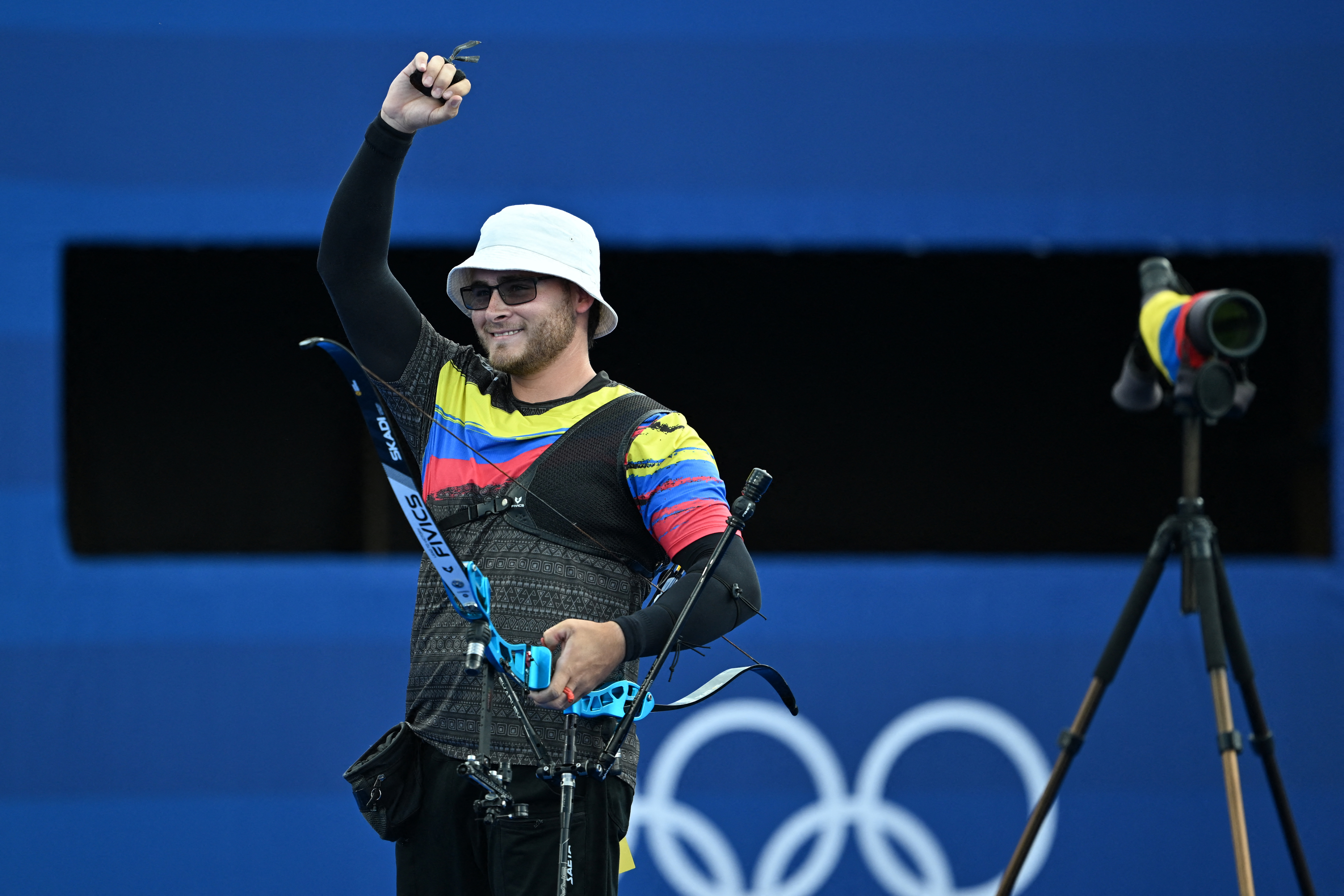 París 2024: Santiago Arcila clasificó a los octavos de final en tiro con arco