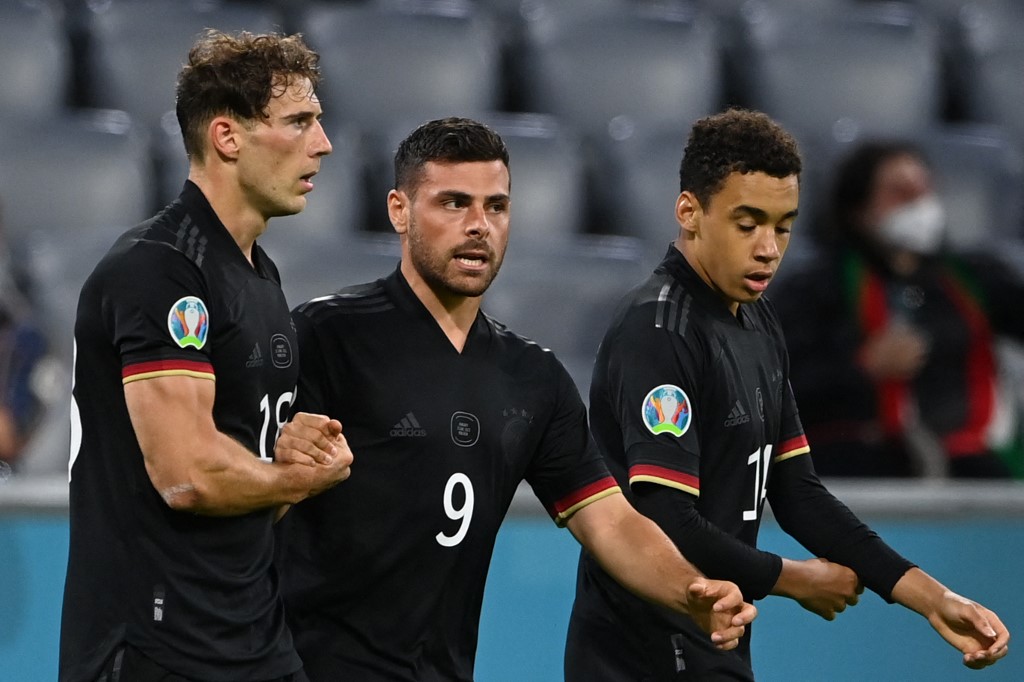 Alemania sufrió, pero clasificó a octavos de la Eurocopa