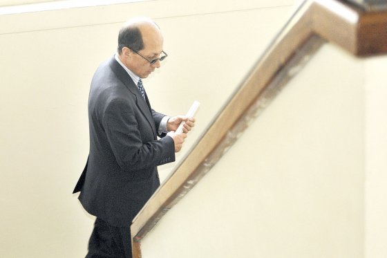 Cuestionan acto de perdón de «falso psiquiatra» de Medicina Legal