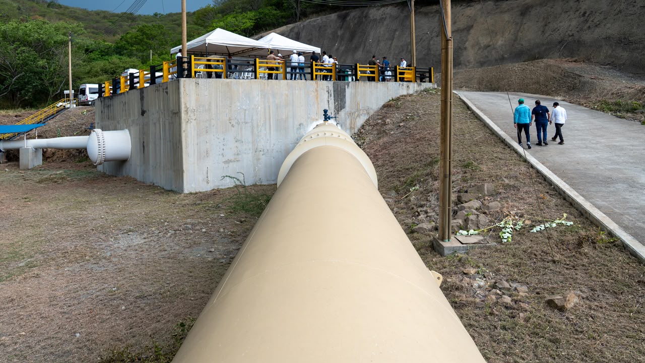 La puesta en operación del sistema beneficia de manera directa a más de 45.000 habitantes de San Juan del Cesar y de los corregimientos de La Junta, La Peña y Curazao.