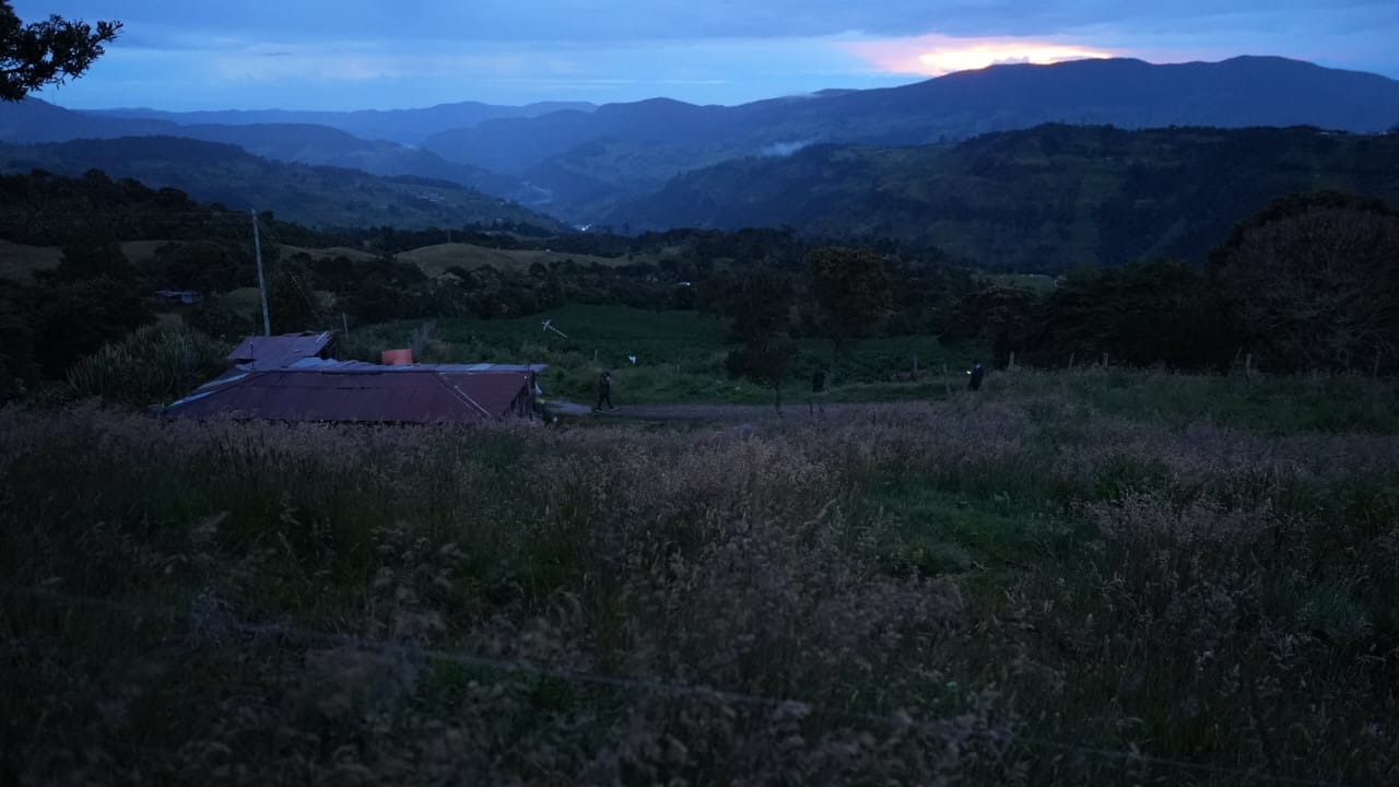 Como parte del cronograma se recorrieron varios puntos críticos en la Vereda Tunal Bajo y la Unión.