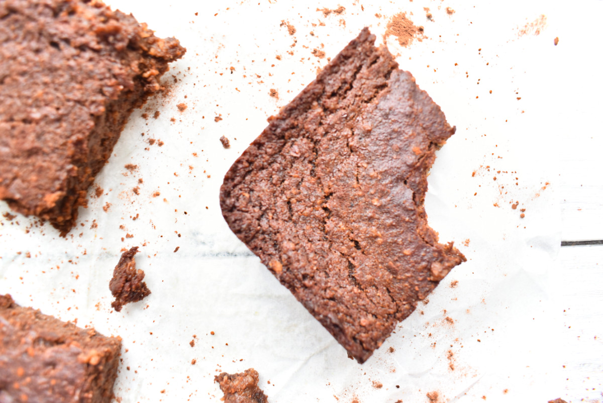 Brownie vegano y sin azúcar refinada