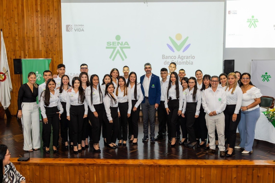 El Banco Agrario está ofreciendo primeros empleos a estudiantes del SENA