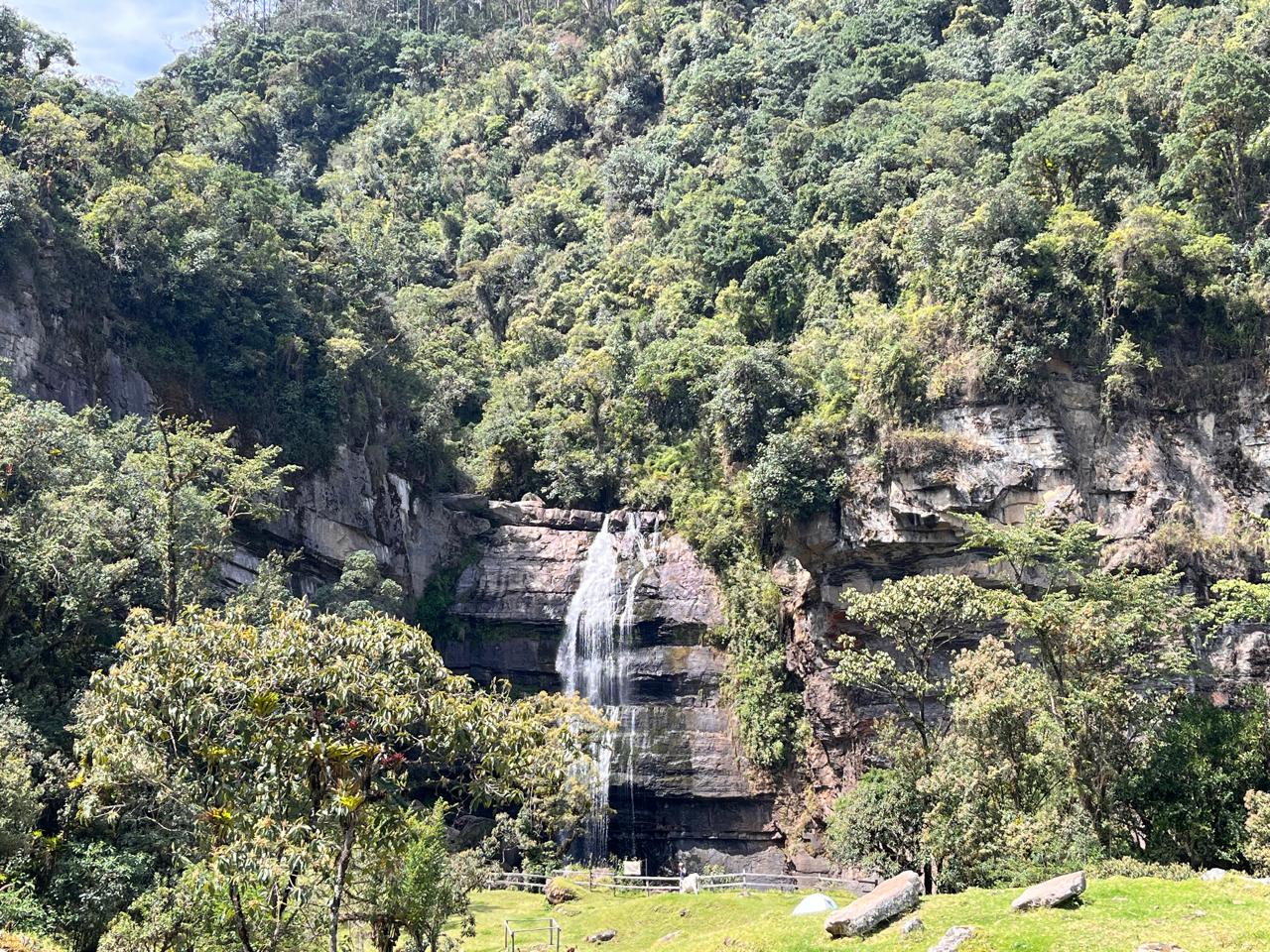 Cascadas cerca de Bogotá: guía para explorar naturaleza y aventura