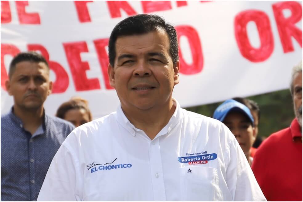 «Cali escogerá entre la corrupción que representa Ospina o la decencia»: Roberto Ortiz
